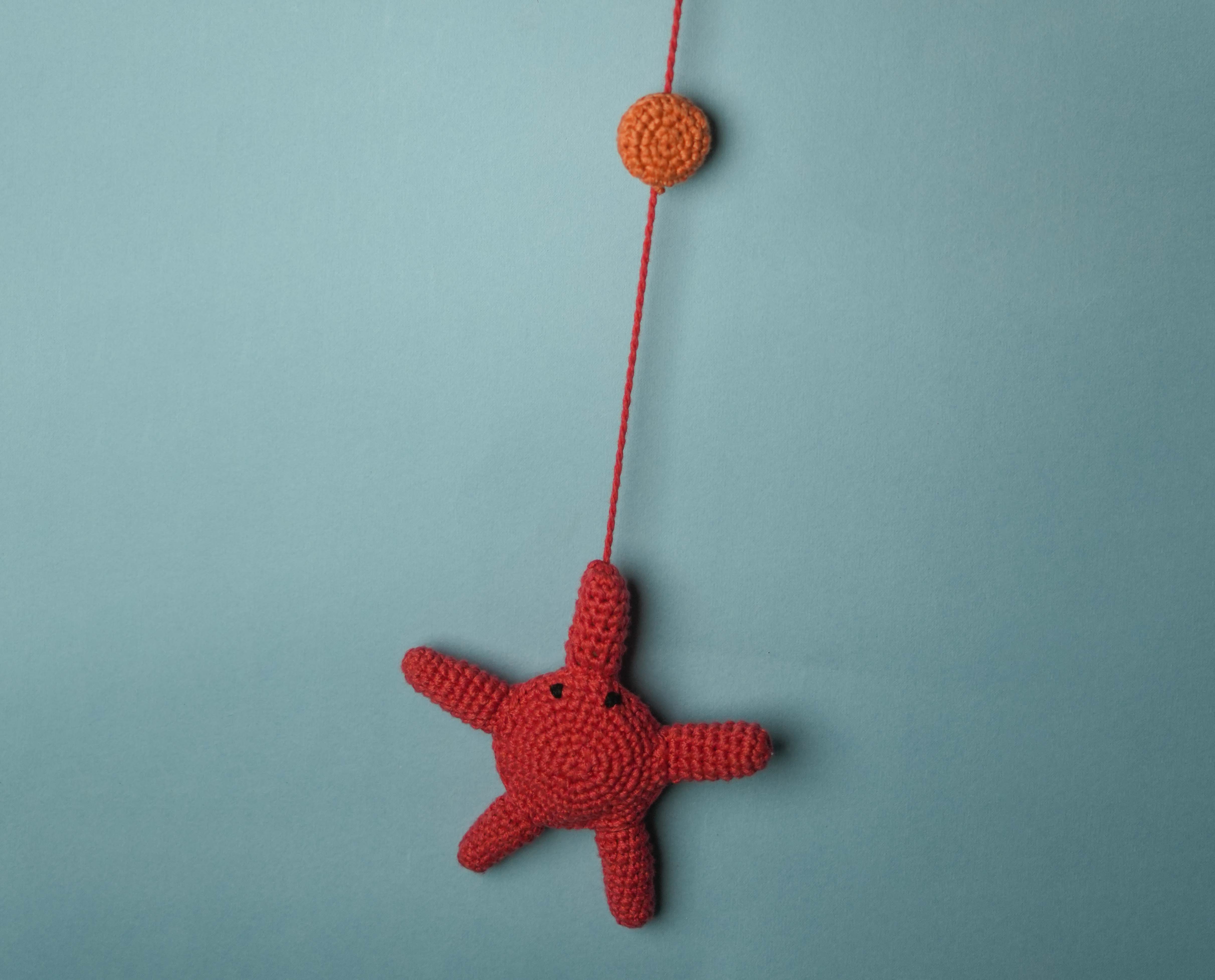 YODA X IndieGood Starfish Wandtoy for Cats